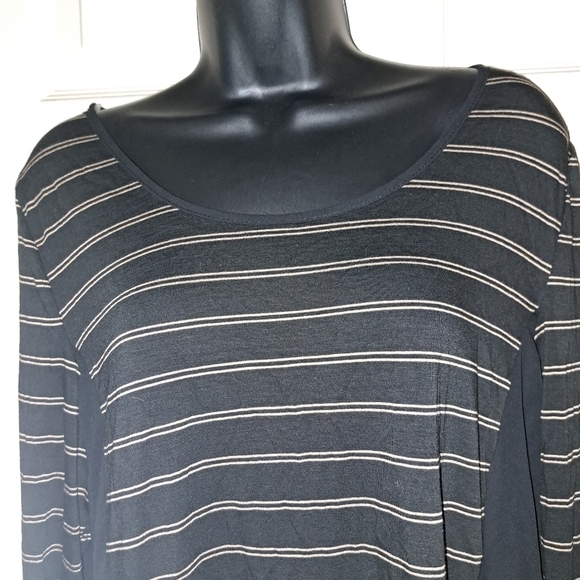 Valerie bertinelli XL blouse 5/$25 - Picture 4 of 9